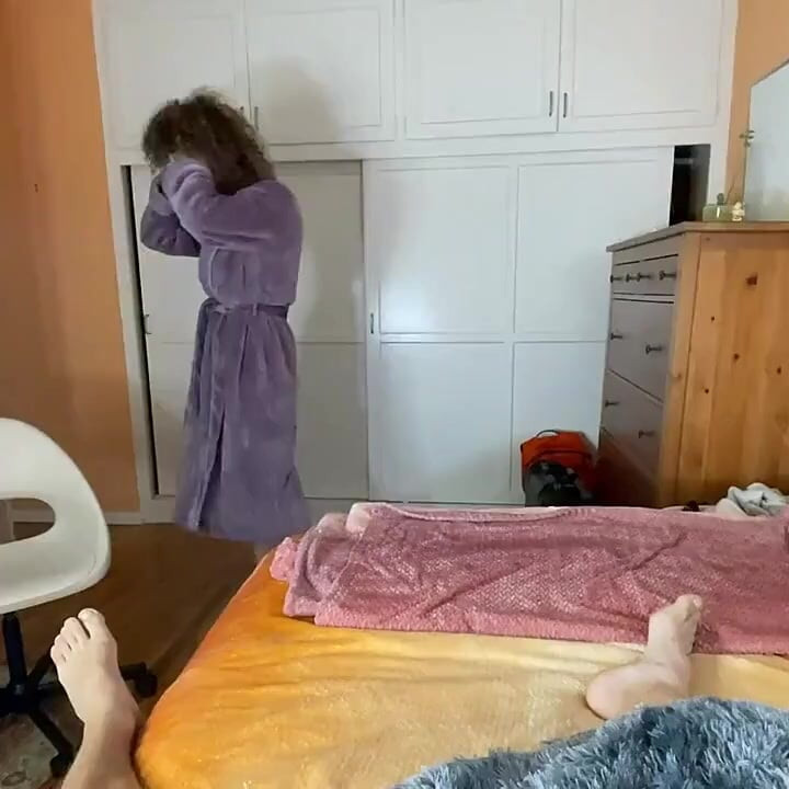 Üvey anne seni yine mastürbasyon yaparken yakaladı! Aman tanrım seninle ne yapacağım?!? Üvey anne Aint bu sefer çok mutlu o kadar üzgün ki