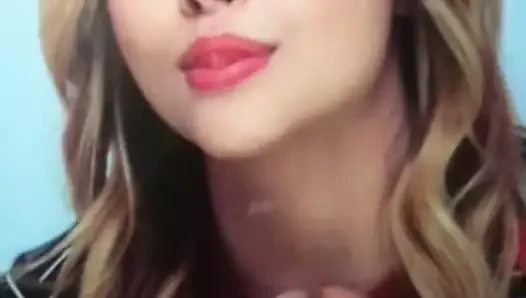 Chloe Moretz boşalma anısına #1