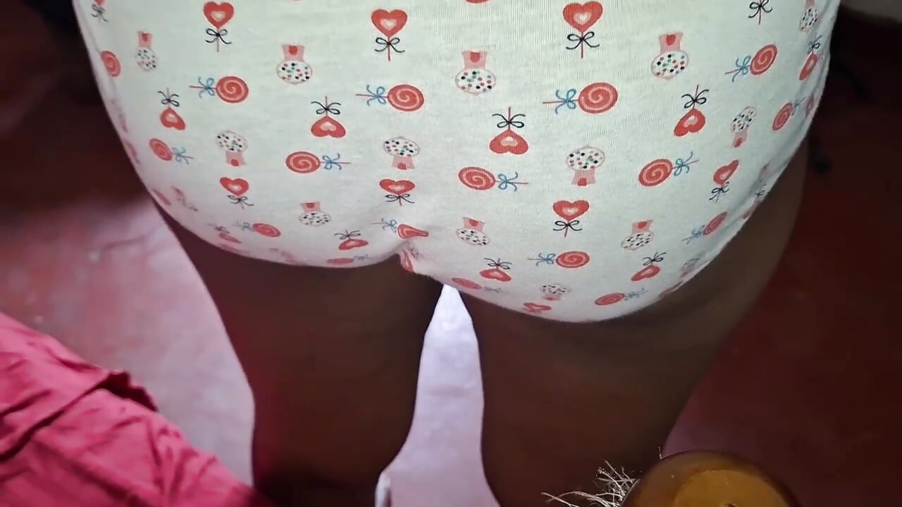 Curvy Asian Sugar MILF