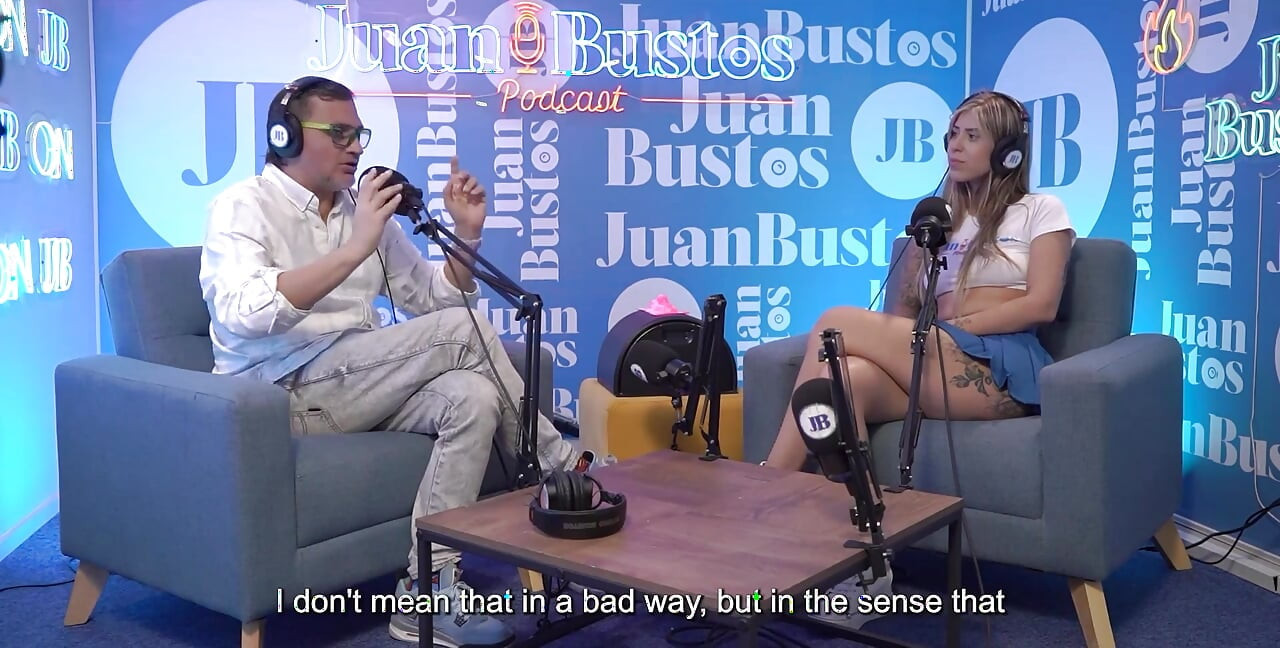 Besser als ihr spielzeug! Mollysmith Squirtet überall auf der Sybian-Maschine auf Juan Bustos Podcast