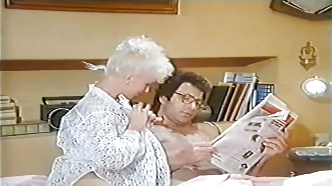Brit retró pornós anál