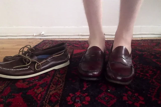Changing from my Bass Weejuns into Sperry Topsiders got me rock hard, had to blow my load