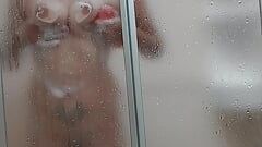 Mírame en la ducha sin que yo lo note