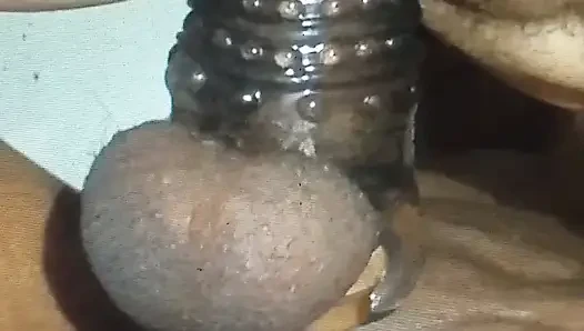 wet pussy streches big hole