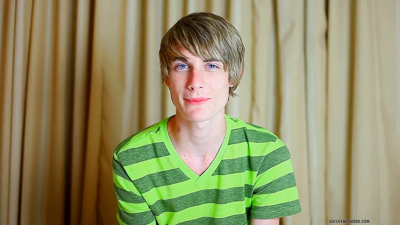 Preston Andrews & His Hilarious Voice Characters Talk to the Camera