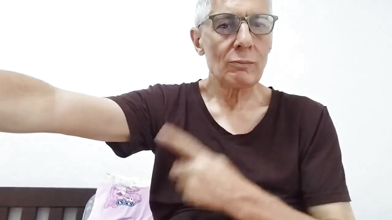 Tongue Shows Fuck My Big Cock
