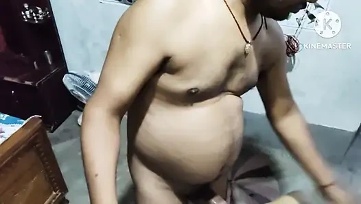 Husband ghar pr nhi hai kya kru koi African apna contact number de