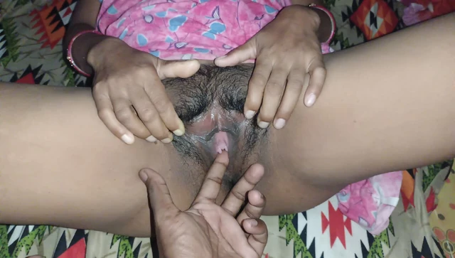 I fuccing my stepmather fuccing her pussy