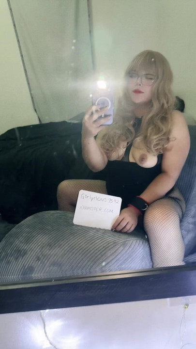Blonde in sexy lingerie caresses herself and all her tits in front of the mirror 😈