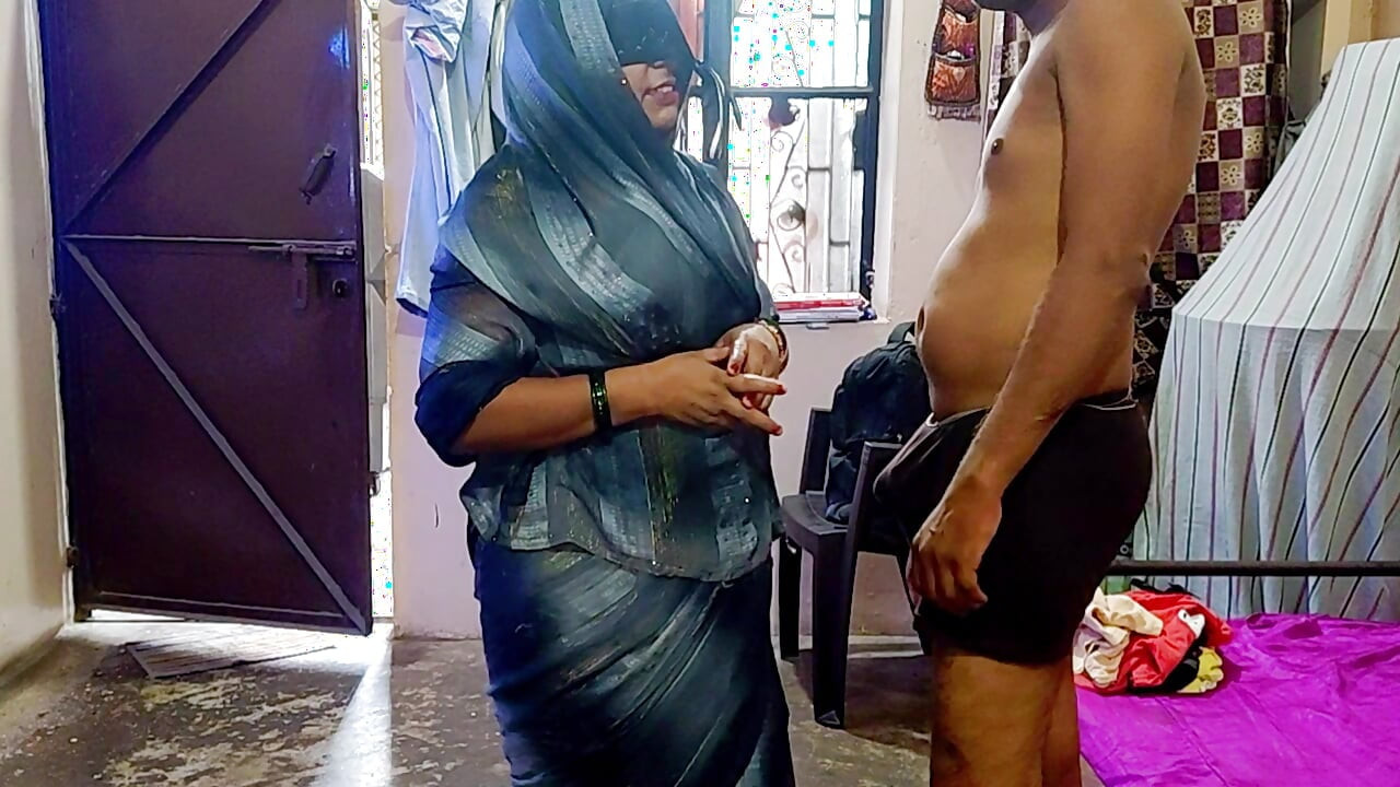 Desi bhabhi fuking neighbour boy's hindi audio