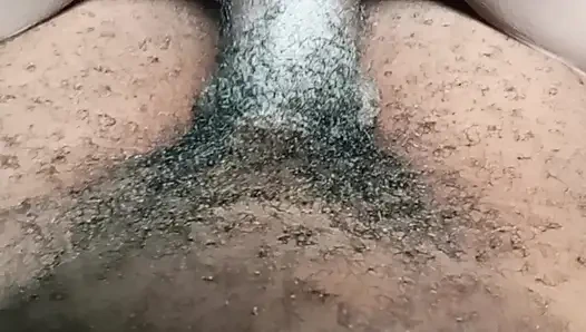 Memek diregangkan dari belakang