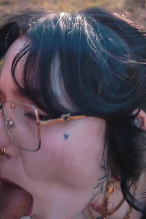 Wood Pixie Gets Her Face Painted, Dual Camera, Asshole on Display