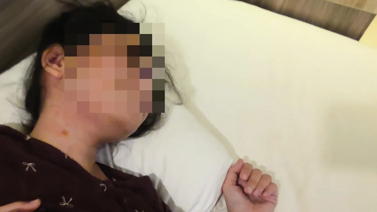 Girlfriend Of An Office Friend Can't Stand Sucking