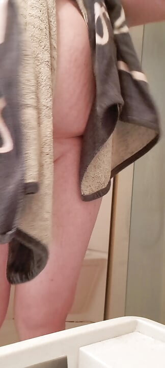 I Put Dildos in My Anus, I Masturbate and I Ejaculate Twice, I Also Eat My Sperm