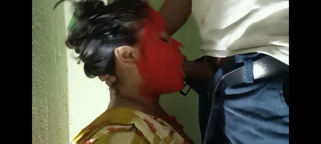 Bhabi quick fucked in Holi festival