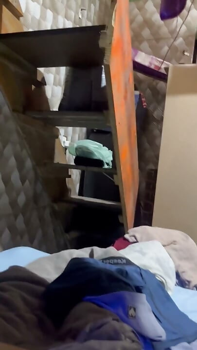 Primul videoclip despre noul kitnet. Cunoscând umbrele.