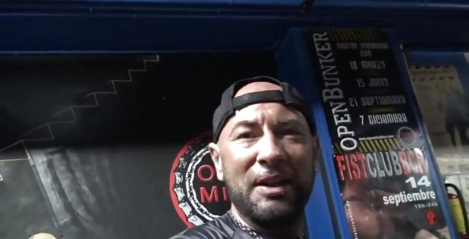 2860 栄光の穴でコックを吸うふしだらな女ランディとパトリック・デイによる生のsujed