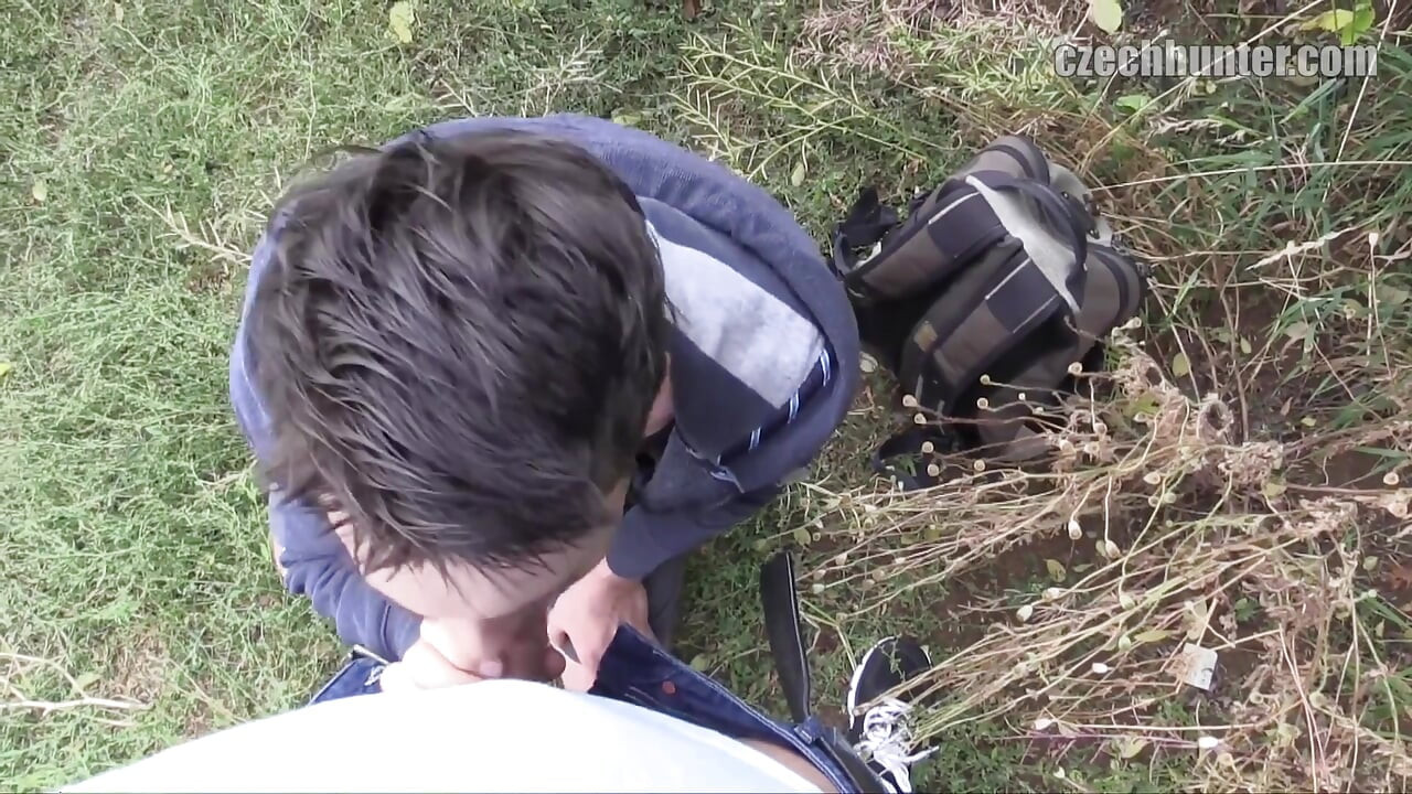 Amateur Student Deepthroats Cock