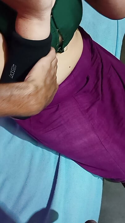 Dogging estilo perrito pareja de universitarios casados desnudos