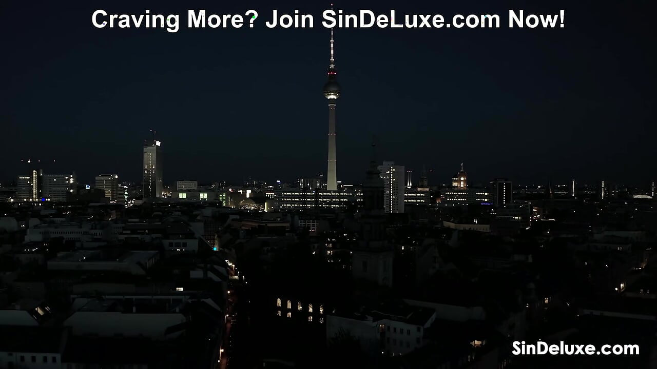 Berlin Calling! Trio com Alexis Crystal, Olivia Sparkle e Antonio Saint para SinDeLuxe