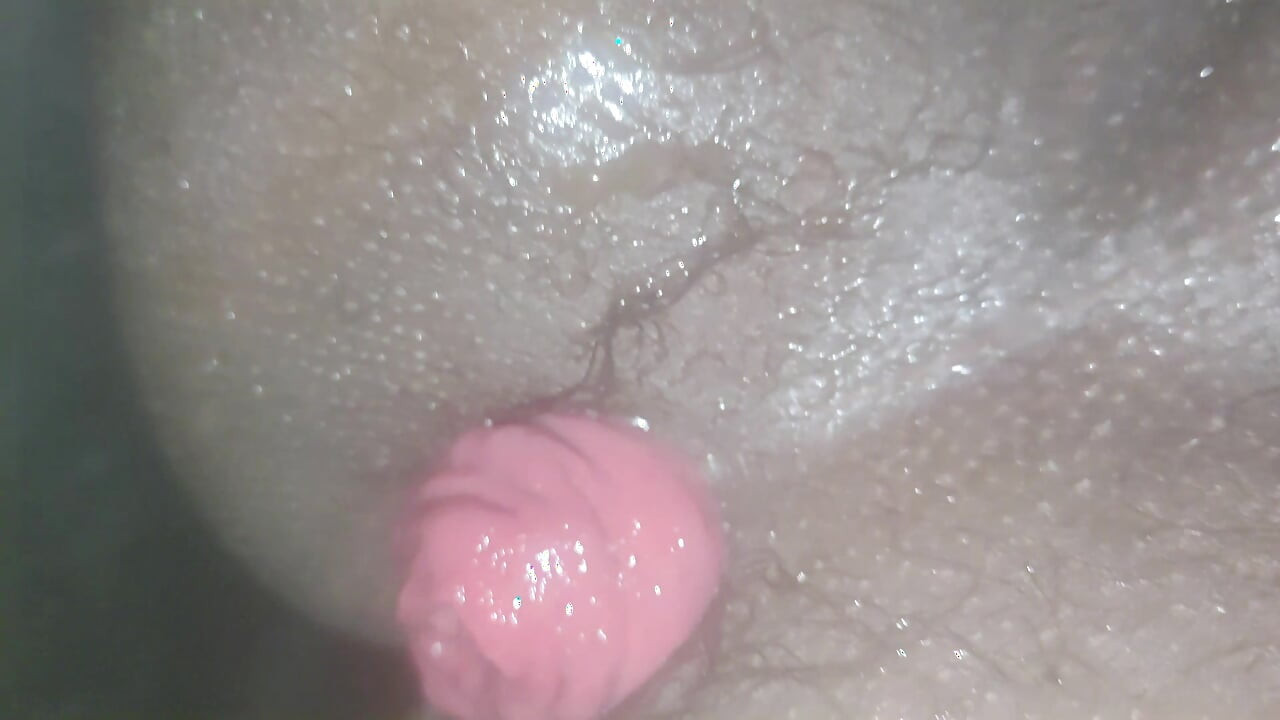 Rain night play with Me And myself  The hotboy going to the bathroom Play with small dick Masturbation Assholle asian
