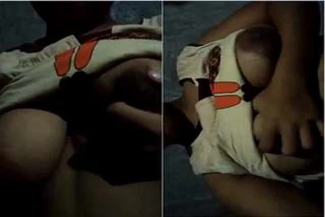 Today Exclusive- Horny Desi Girl Play with He...