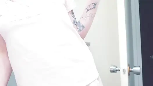 Petite Skinny Girl Shower Bate. Cuming and Orgasms with Toothbrush, Dildo, Shower Head and Fingers!!