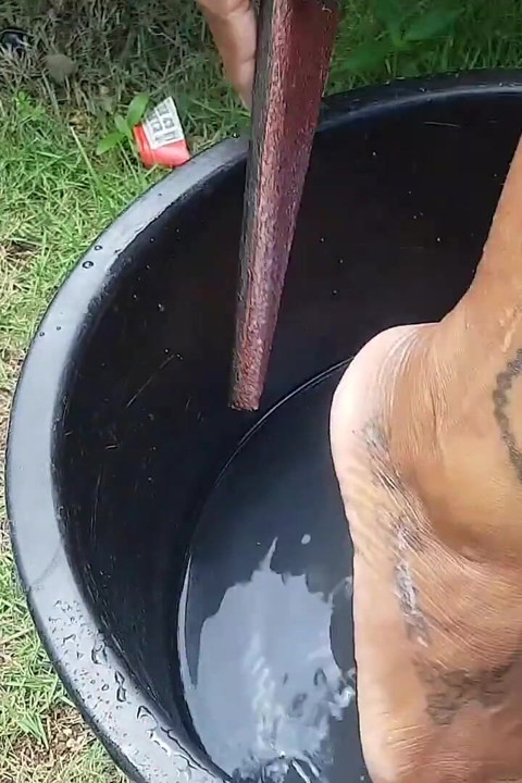 Deep Scrub with Coffee and Honey