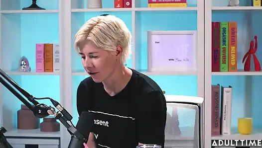 Lilly Bell teşhircilik, seks ve güçlendirme | Adult Time Podcast