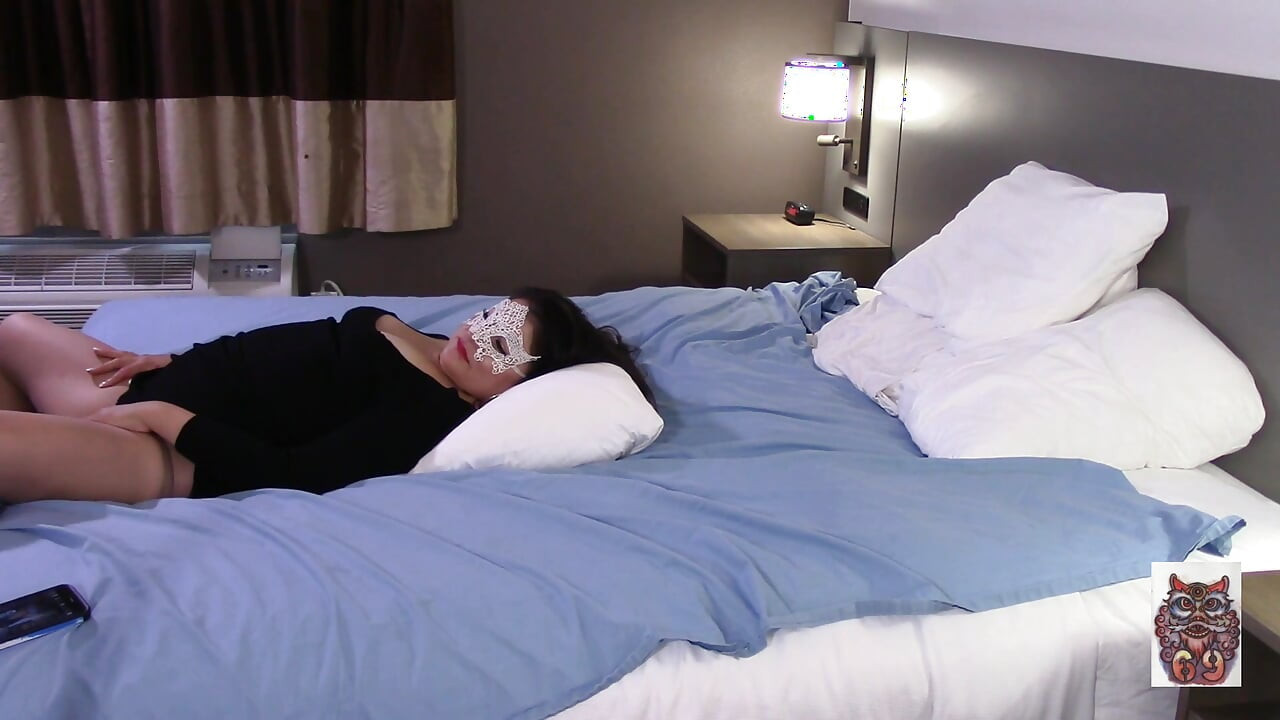 แม่น่าเย็ดละตินเม็กซิกันเซ็กซี่ได้ช่วยยัดส้นเท้าของเธอในตอนที่ 0421 Msodyssey2