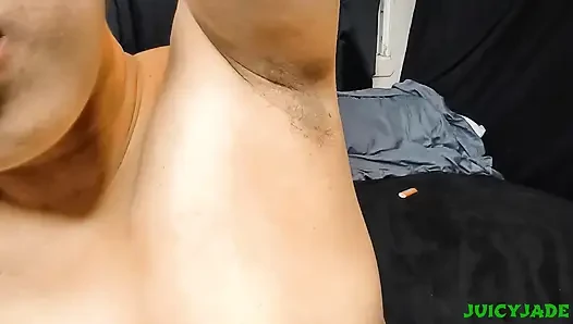 Pinay Asyalı tanrıça çukurlarına tap! Boşalma geri sayım ile cilt 8