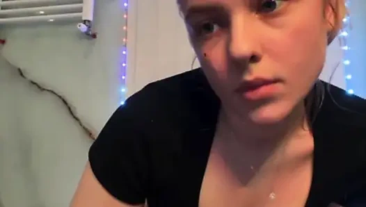 Jucielussie fingering tight anal and pink pussy