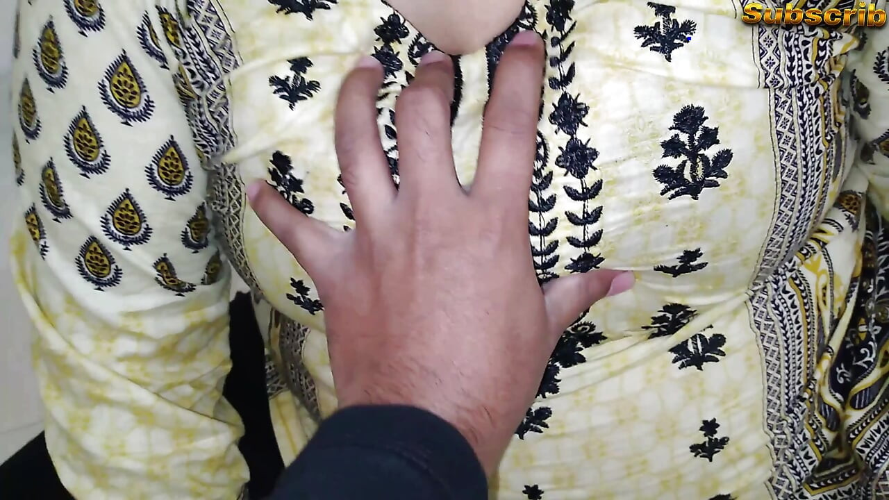 Desi Maid Fucked by the Owner with Condom While Cleaning Room
