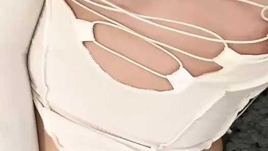 Murid nakal ini ngocok kontol memek sempitnya untuk diuji sama kamera gurunya
