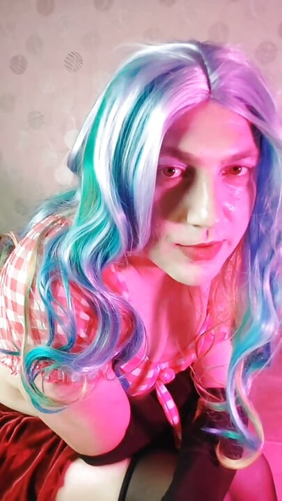 The Medusa Appearance Sissy Pretty Pinky