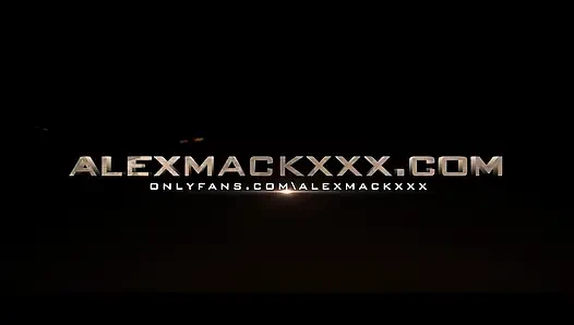 Sarışın bomba kali roses 2 adam tarafından sikiliyor ve dvp'd