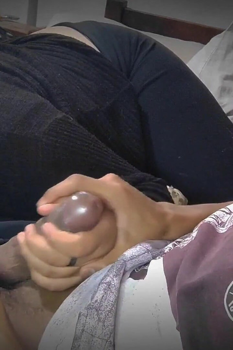 Tutorial: învață să te joci foc gratuit în timp ce penisul tău este supt fantasiahardcoresex