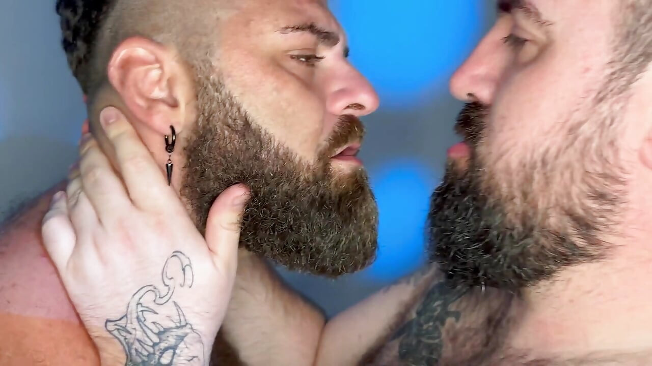 Hairy Stepdaddy Bear Fucks, Rims and Sucks Italian Cub