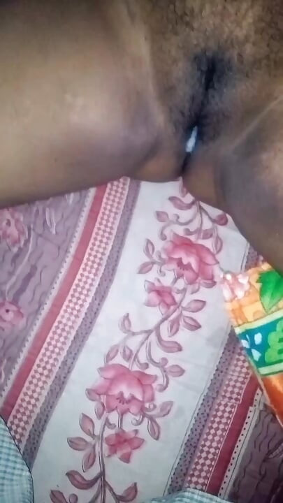 Wife fuck with husband sperm dropped her vagina