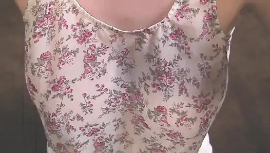 Грудастая блондинка