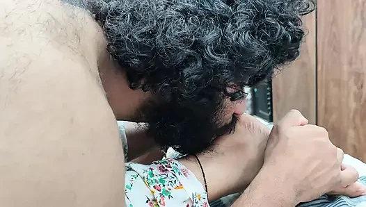 Romansa jilat kaki di rok