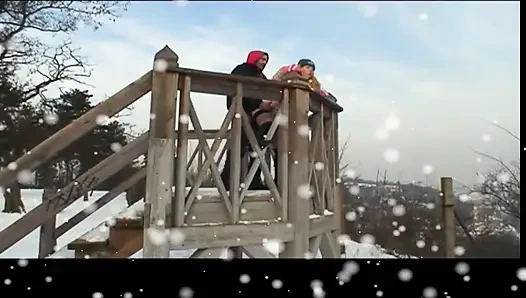 Memek tante seksi ini dientot habis-habisan sama kontol besar sampai dicrot di dalam