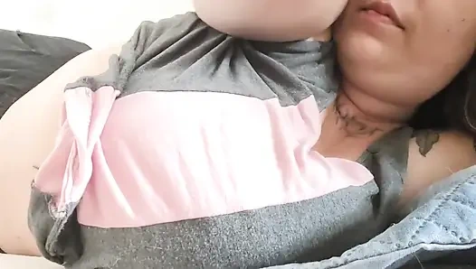 Ich Bereite Meine Möpse Vor, Dir Milch Zu Geben