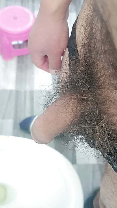 Vibrator me tjera da idem na zahod
