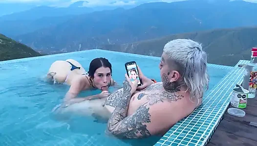 Kencan Tinder Berakhir Dengan Seks Luar Ruangan Dengan Chicamocha Canyon Di Latar Belakang