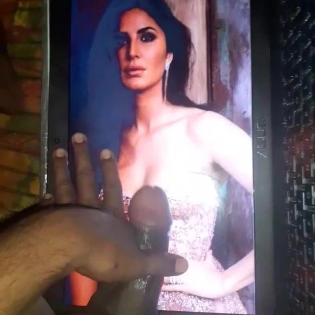 Katrina kaif göğüsler becerdin