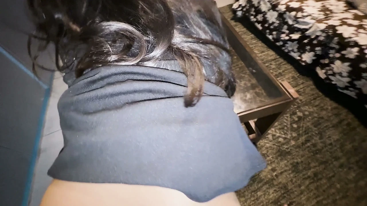 Hotel Maid Ne Customer Ko Extra Service Di or Chudai Karwai