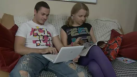 Memek mulus si cewek rusia tatyana sohareva dientot habis-habisan sampai mengerang keenakan