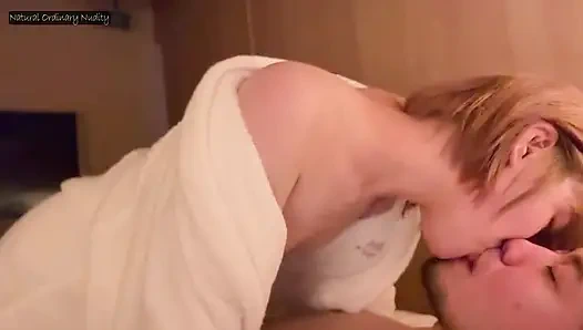 Pengabdian semalam suntuk, wanita yang menggemaskan dan final penuh gairah semalam suntuk