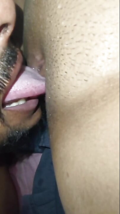 Pagando el alquiler al propietario con mi lengua - parte 1